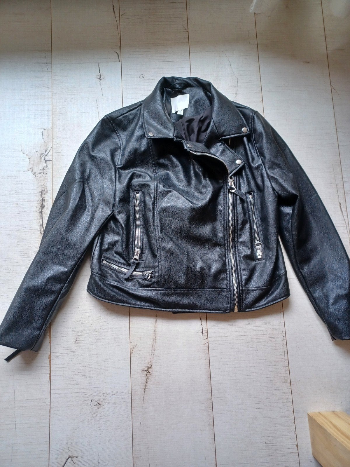 Zwart leren bikerjack van H&M, maat 36 (S), Kleding | Dames, Jassen | Winter, H&M, Zwart, Ophalen of Verzenden, Zo goed als nieuw