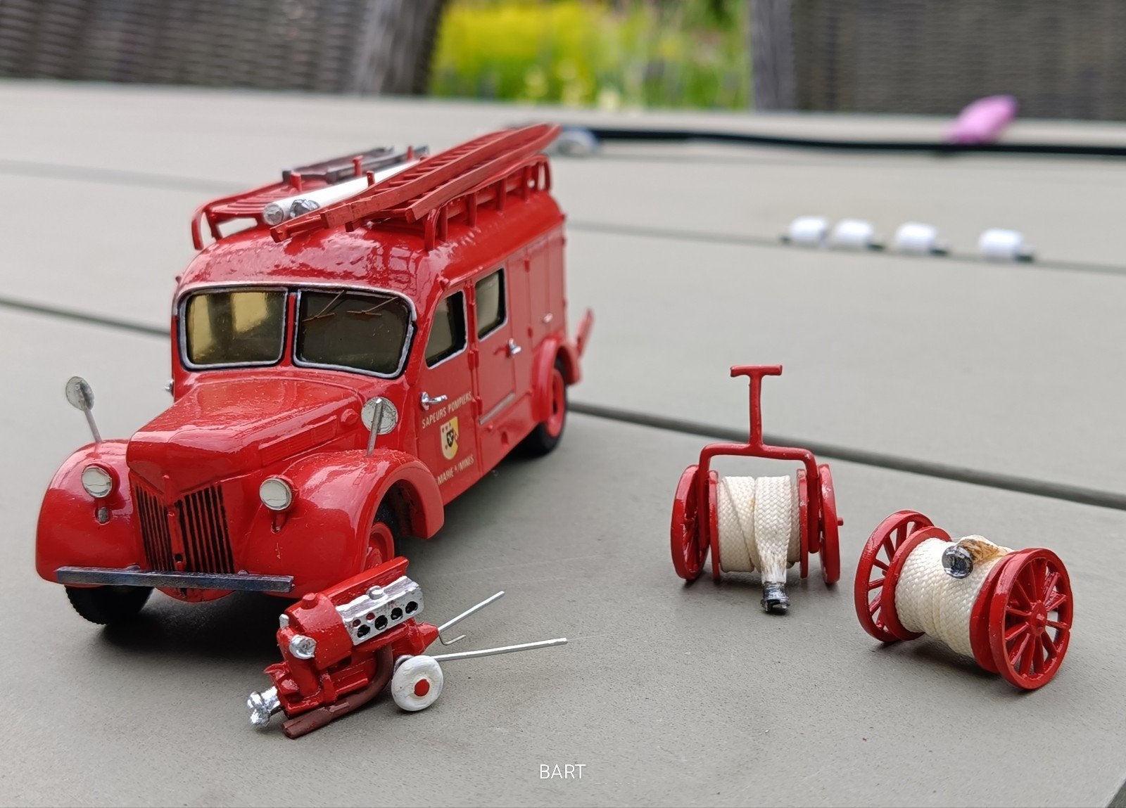 FORD 798 BRANDWEER HANDGEBOUWD, Hobby en Vrije tijd, Modelauto's | 1:50, Ophalen of Verzenden, Auto, Overige merken