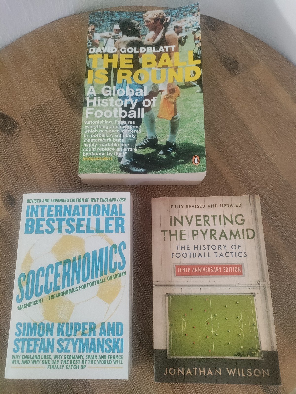3 st. Engelstalige voetbalboeken (klassiekers), Ophalen of Verzenden, Zo goed als nieuw, Balsport