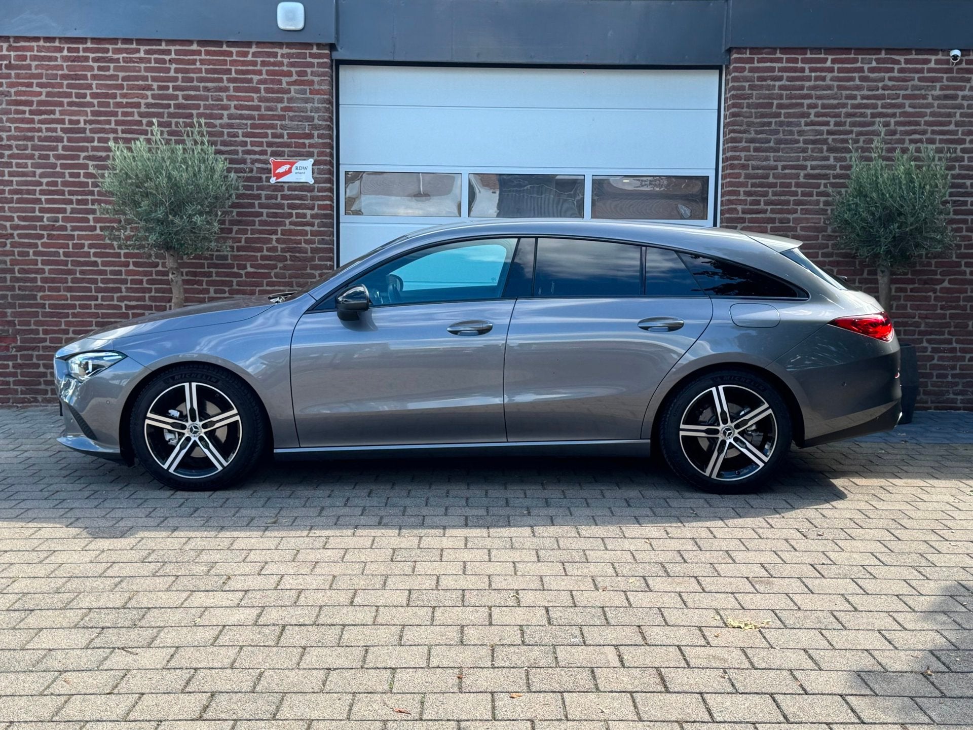 Mercedes-Benz CLA-klasse Shooting Brake 200 Luxury Line|Trek, Auto's, CLA, 730 kg, Gebruikt, 4 cilinders