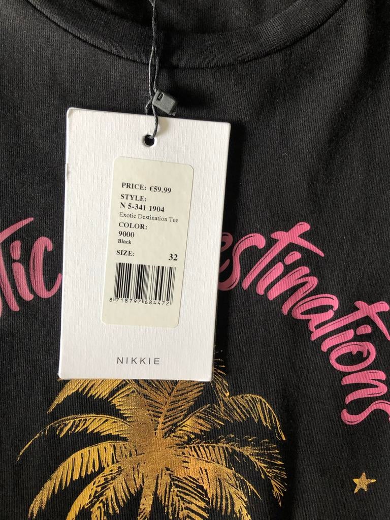 Nikkie 'Exotic Destinations' Jurk Zwart Maat 32, Kleding | Dames, Zwart, Nieuw, Ophalen of Verzenden, Knielengte