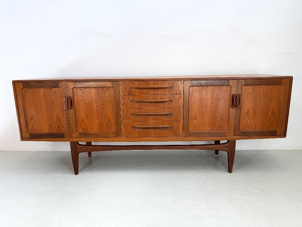 Vintage dressoir G-Plan, Huis en Inrichting, Ophalen of Verzenden, Zo goed als nieuw, 25 tot 50 cm, 150 tot 200 cm