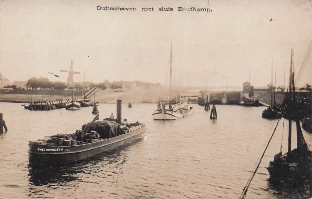 702-419-017 Buitenhaven Met Sluis Zoutkamp, Verzenden, Voor 1920, Groningen