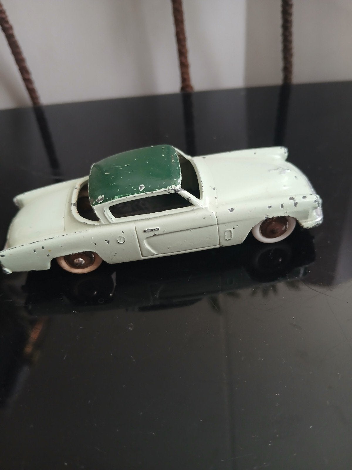 Studebaker Commander.  Dinky toys France 24Y, Ophalen of Verzenden, Auto, Dinky Toys