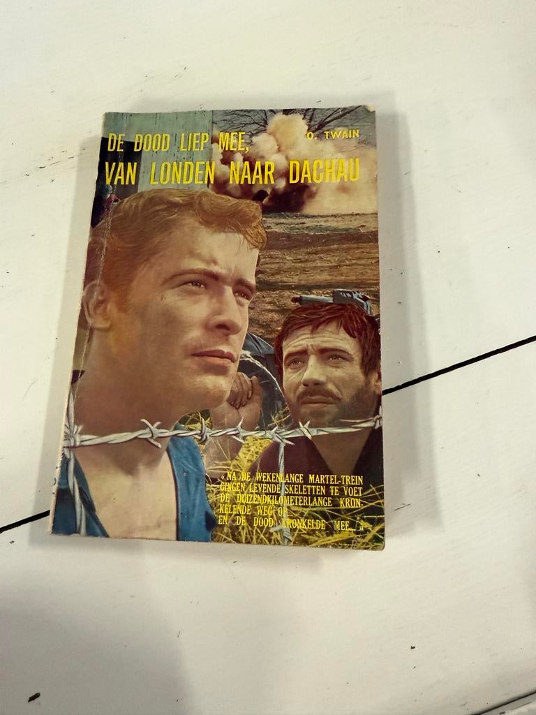 De Dood Liep Mee: Van Londen naar Dachau - O. Twain, Boeken, Ophalen of Verzenden, Tweede Wereldoorlog, Gelezen, Algemeen