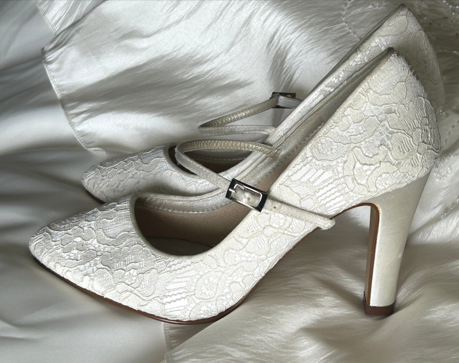 Elegante kanten bruidsschoenen met hak - Maat 37, Ophalen of Verzenden, Nieuw, Wit, Schoenen