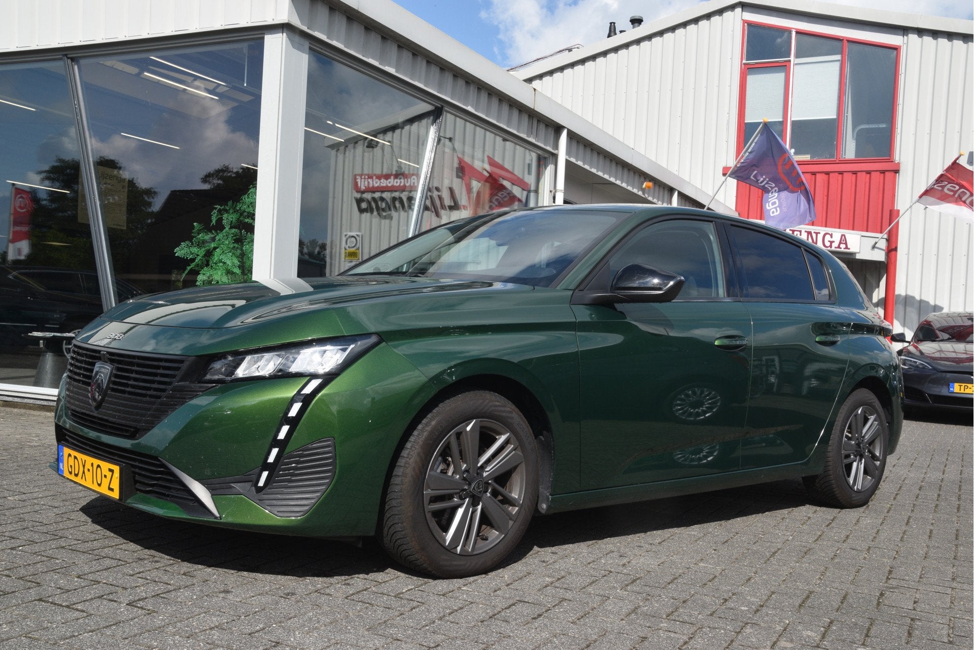 Peugeot 308 1.2 Hybrid 136 e-DCS6 Active Pack Business Carpl, Auto's, Dealer onderhouden, Stof, Gebruikt, Euro 6