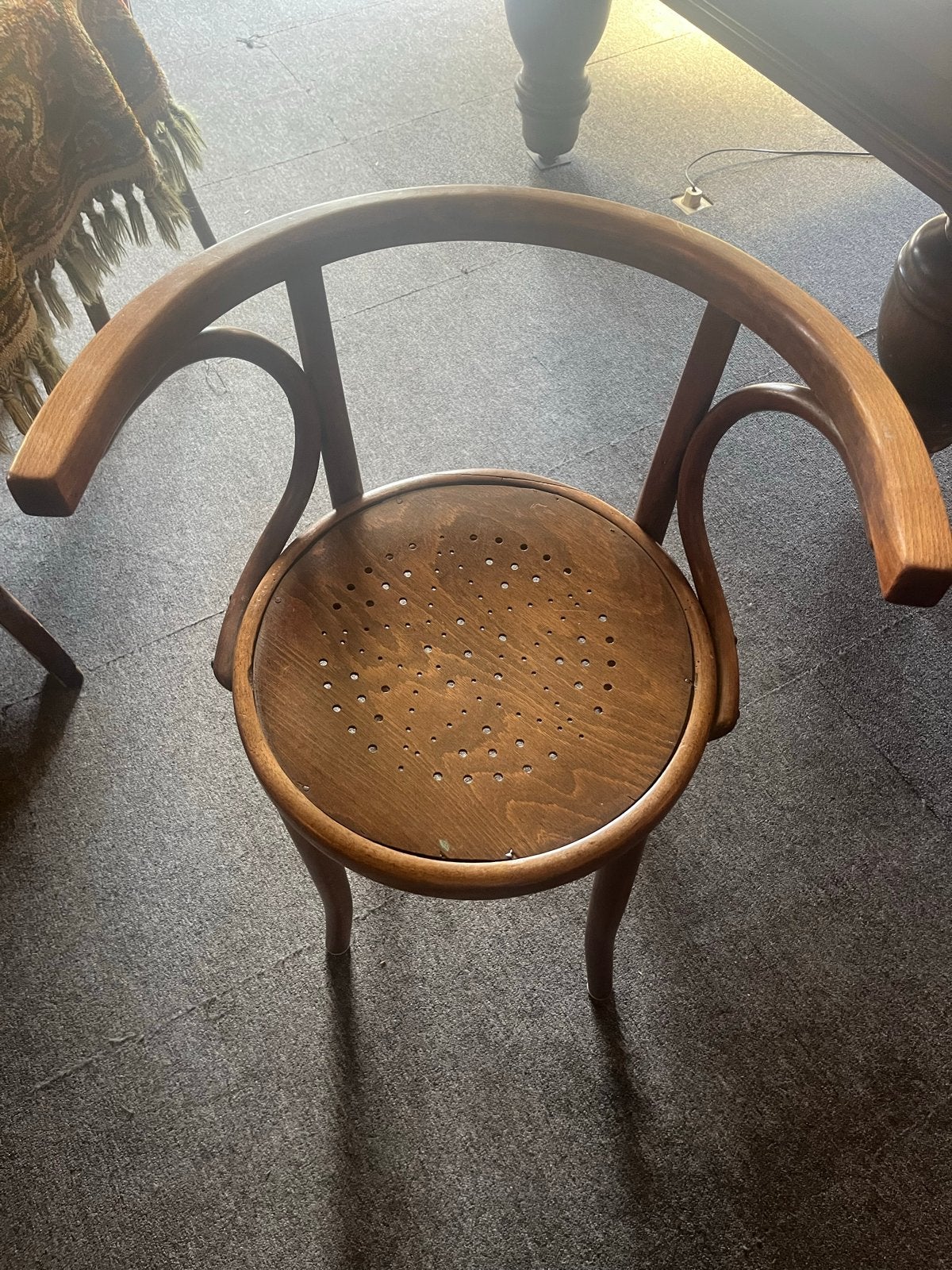 Vintage Thonet stoel met armleuningen, Antiek en Kunst, Antiek | Meubels | Stoelen en Banken, Ophalen