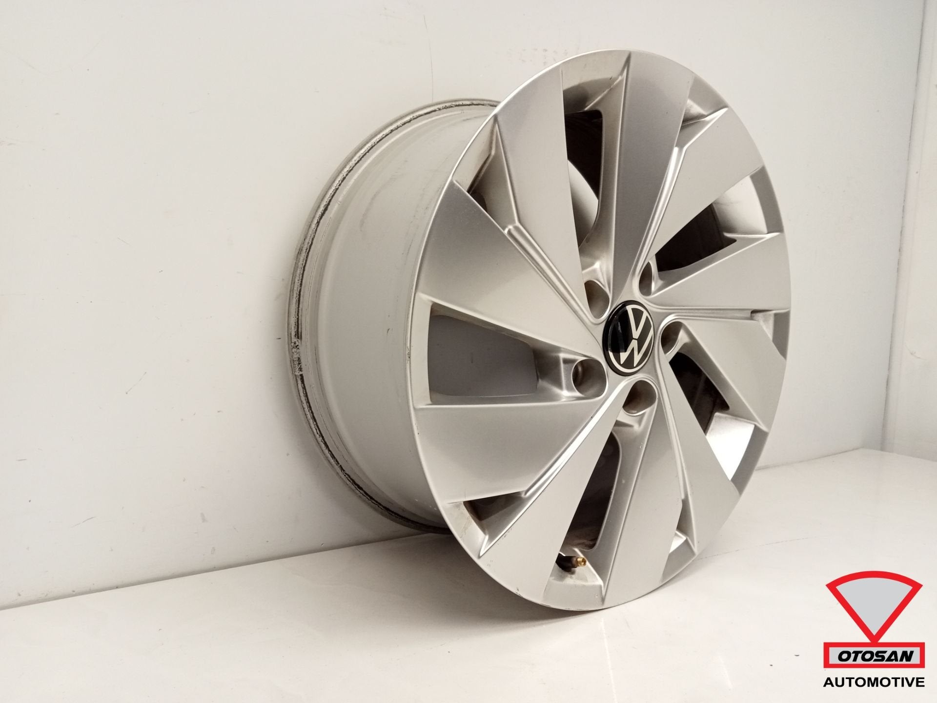 VW Golf 8 Belmont 17 Inch Velg 5H0601025C, Gebruikt, Volkswagen, Volkswagen AG, Berliner Ring 2
38440  Wolfsburg, DE