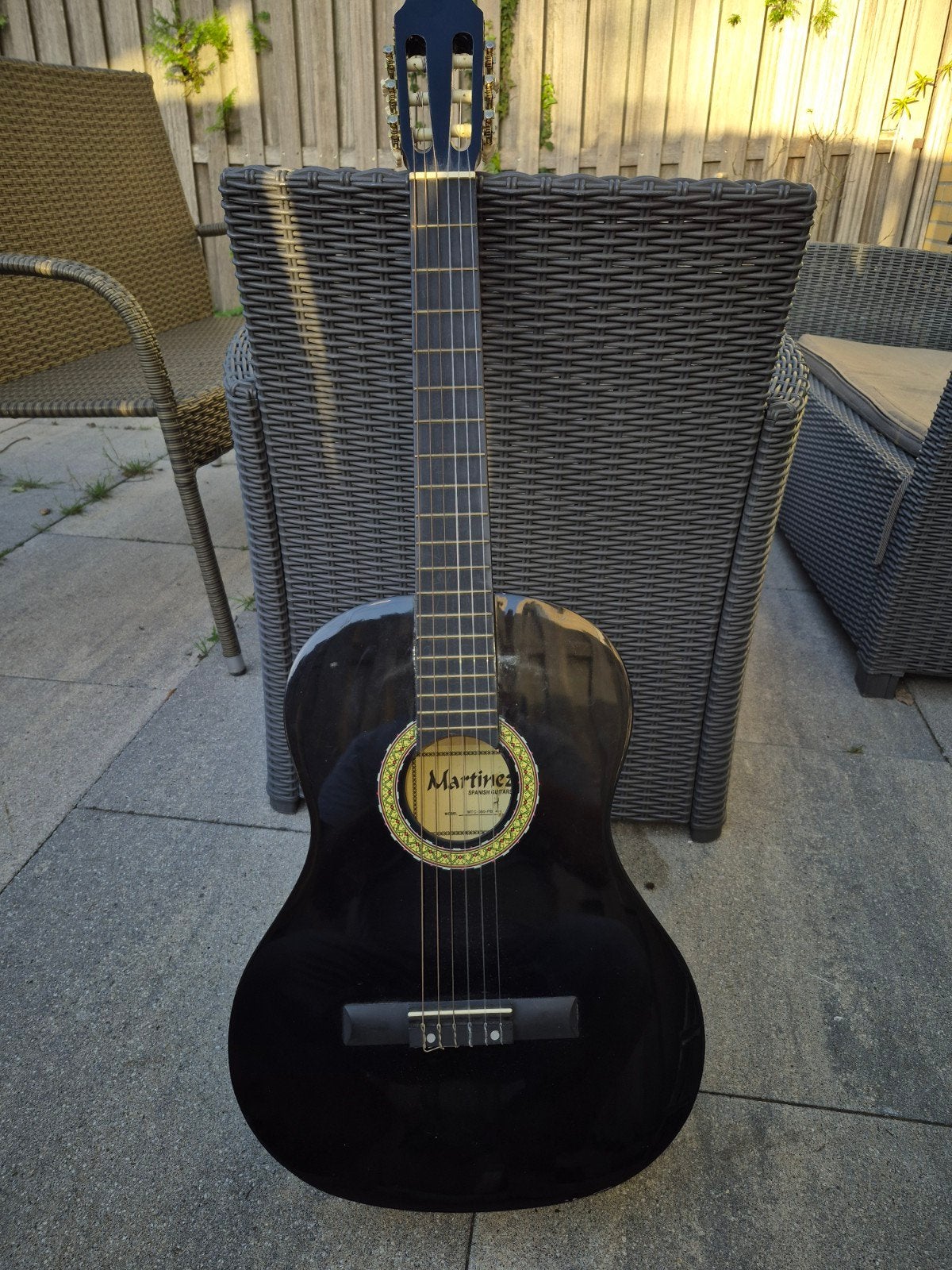 Zwarte Martinez Klassieke Gitaar - Zo goed als nieuw