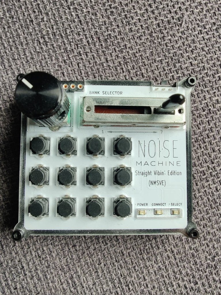 Noise Machine (Straight Vibin' Edition) **OP VAKANTIE NU**, Ophalen of Verzenden, Zo goed als nieuw