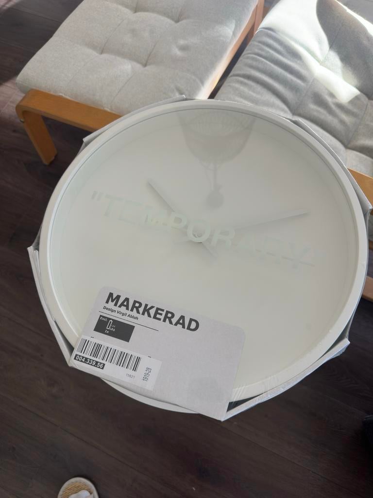 IKEA MARKERAD Virgil Abloh Klok - Nieuw in verpakking, Ophalen of Verzenden, Nieuw, Analoog, Wandklok