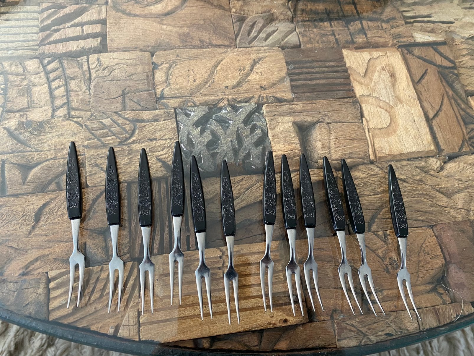 Vintage cocktail vorkjes,wit of zwart,per set van 12 st. €15, Huis en Inrichting, Ophalen