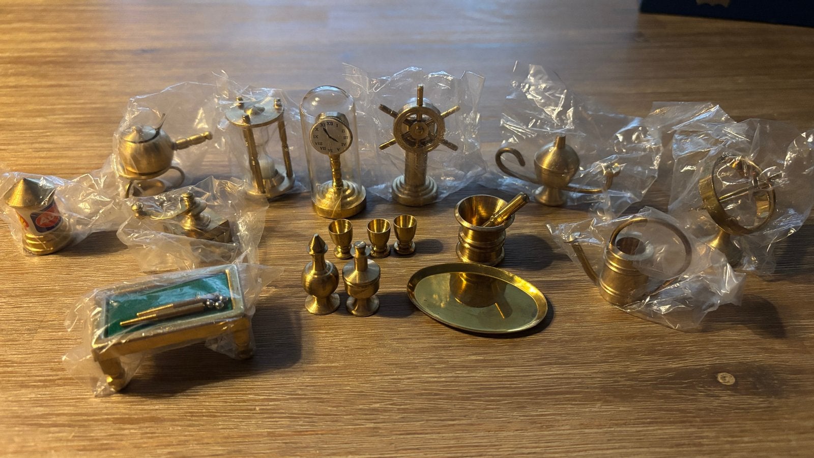 Verzameling van 13 koperen/messing miniatuurtjes, Antiek en Kunst, Ophalen of Verzenden