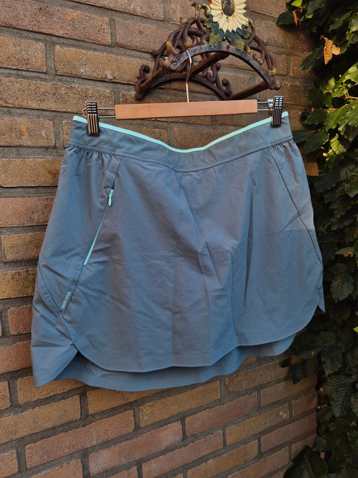 Nieuw Quechua Sportbroek/Rokje Maat L, Maat 42/44 (L), Nieuw, Ophalen of Verzenden, Decathlon