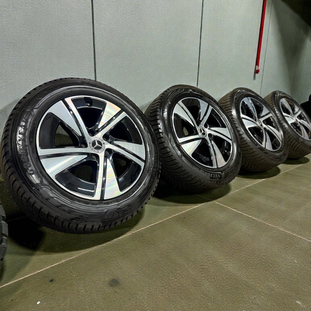Originele Mercedes velgen Vito V-klasse Viano 17 inch, Niet ingevuld, Banden en Velgen, Niet ingevuld, 17 inch