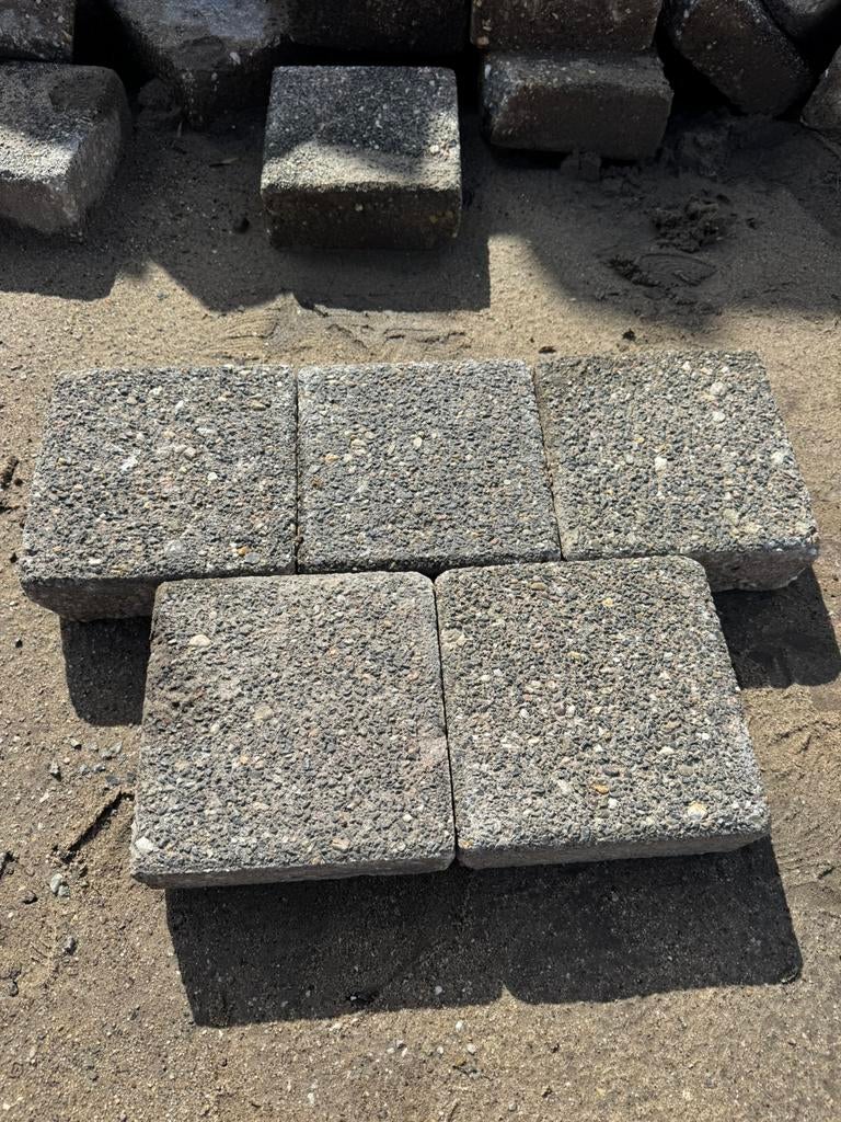 Beton klinkers 8 cm +/- 6000 m2 antraciet, Minder dan 3 m³, Ophalen