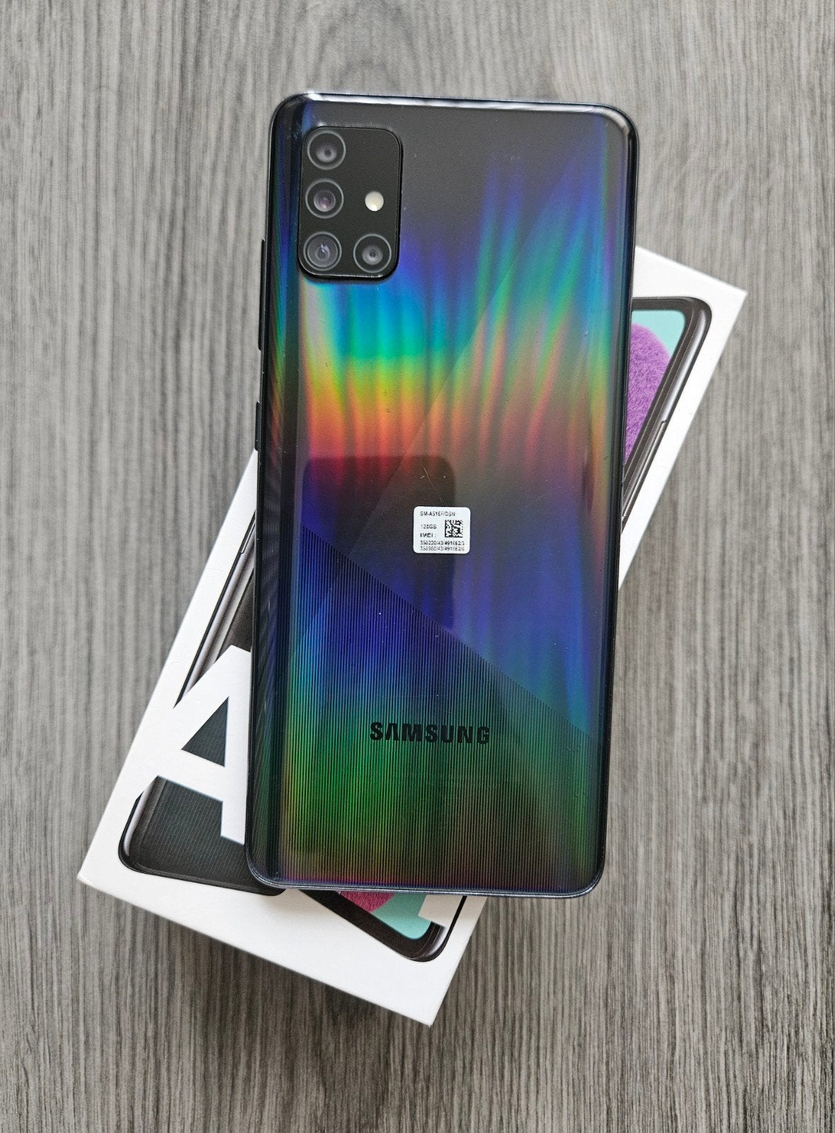 Samsung Galaxy A51 Black
Dual-Sim 128 GB, Ophalen, Zwart, Touchscreen, Zo goed als nieuw