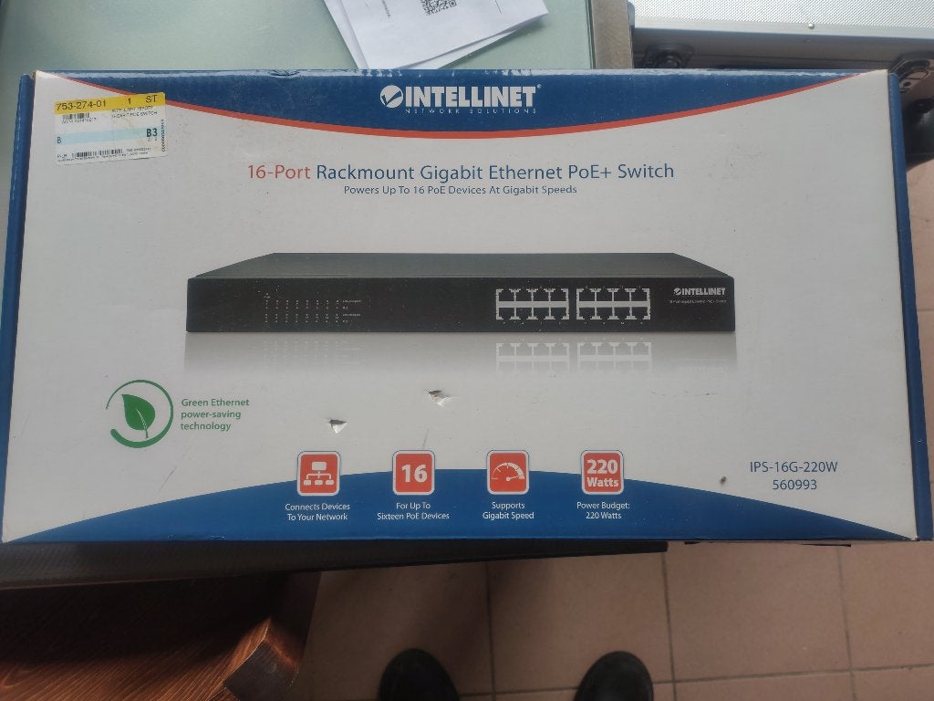 Ethernet Switch, Computers en Software, Netwerk switches, Ophalen of Verzenden, Zo goed als nieuw