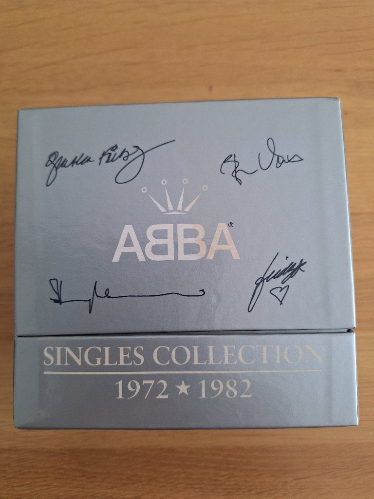 ABBA SINGLES COLLECTION 19721982  27 CD SINGLES, Cd's en Dvd's, Cd Singles, Verzenden, Zo goed als nieuw, Pop, Inclusief boekje