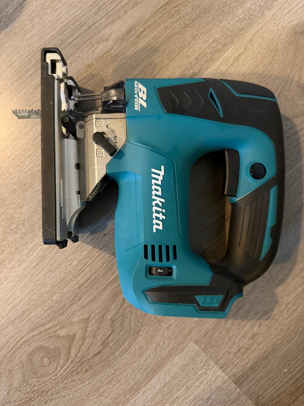 Makita DJV182 Accu Decoupeerzaag - Zo goed als nieuw, Ophalen of Verzenden, Zo goed als nieuw, Minder dan 600 watt, Decoupeerzaag