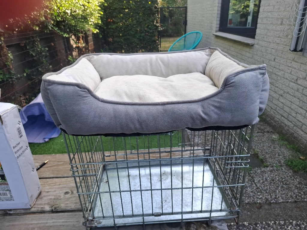 Honden bench, Dieren en Toebehoren, Hondenbenches, Ophalen, Zo goed als nieuw