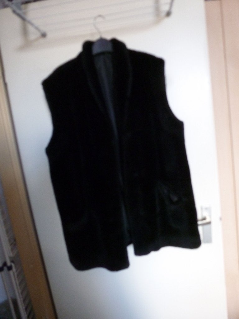 NIEUW bodywarmer c&a TEDDY 44 -GRATIS zend, Verzenden, Nieuw, Maat 42/44 (L), Zwart
