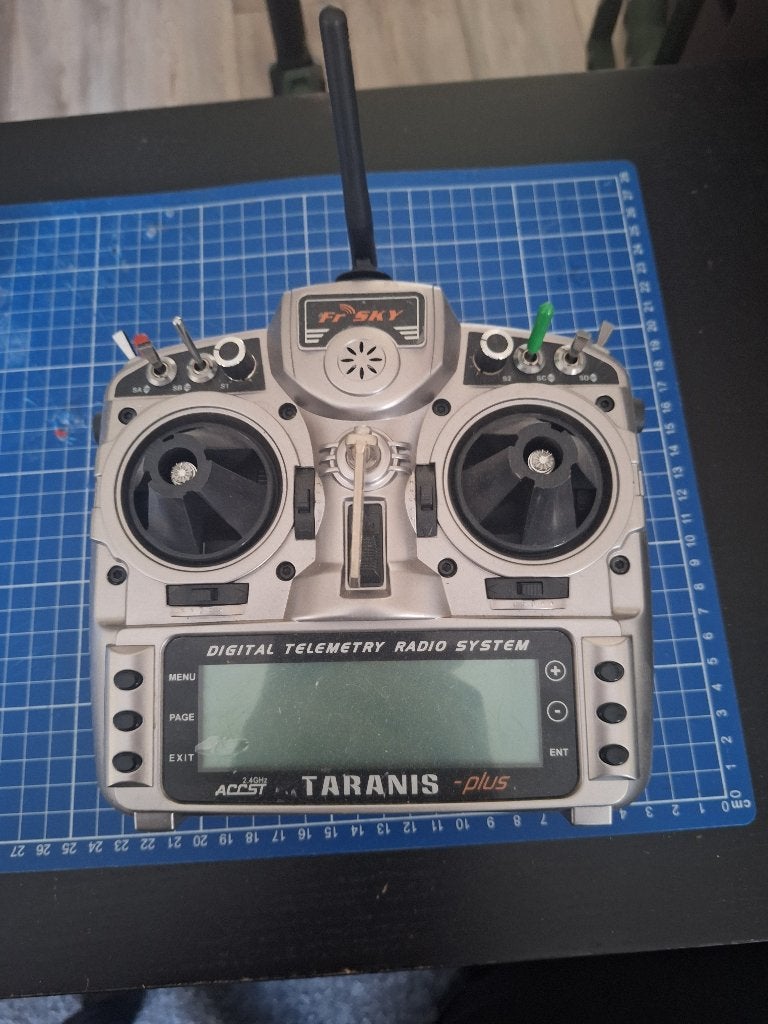 •	FrSky Taranis X9D Plus RC Zender zilver, Ophalen, Gebruikt