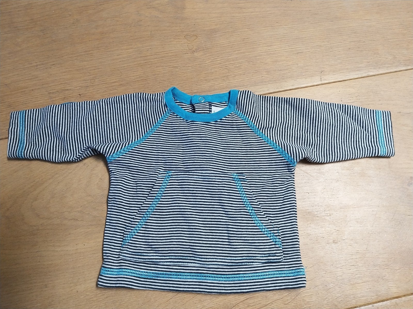 Petit bateau blauw wit gestreept shirtje, maat 3m/60cm, Kinderen en Baby's, Babykleding | Maat 62, Ophalen of Verzenden, Jongetje