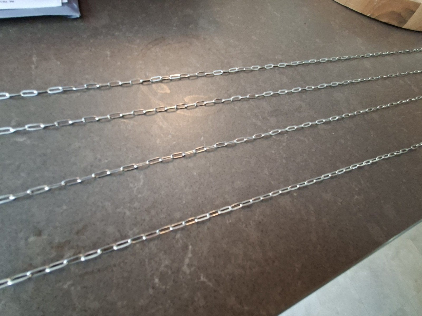 4x Zilverkleurige kettingen - Nieuw, Ophalen of Verzenden, Nieuw, Zilver, Overige materialen