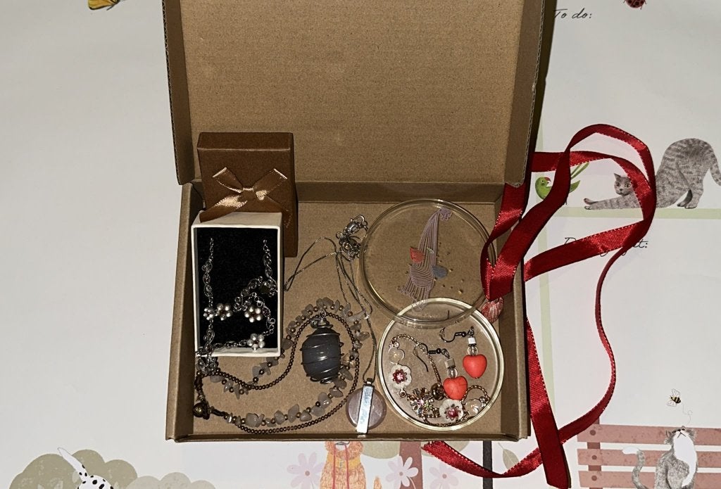 Jewelry and boxes, Ophalen of Verzenden, Zo goed als nieuw
