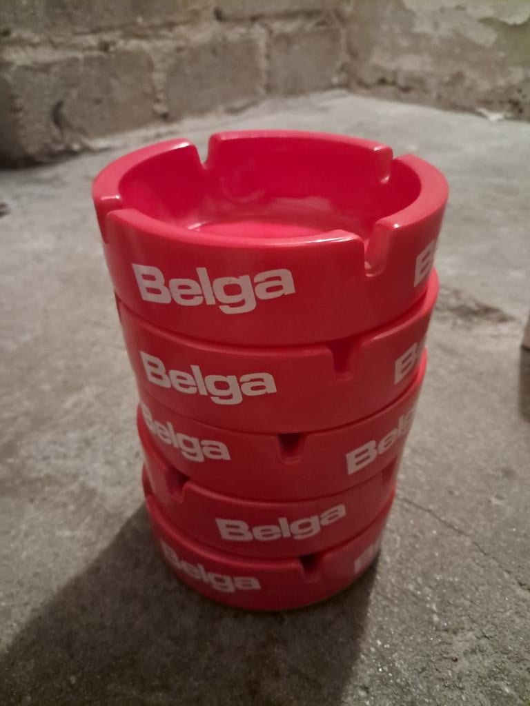 Belga asbakken made in france vintage, Verzamelen, Rookartikelen, Aanstekers en Luciferdoosjes, Ophalen of Verzenden