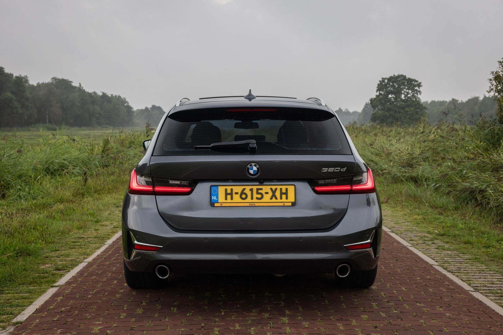BMW 3-serie Touring 320d High Executive Edition, Auto's, Automaat, Dealer onderhouden, Origineel Nederlands, Diesel