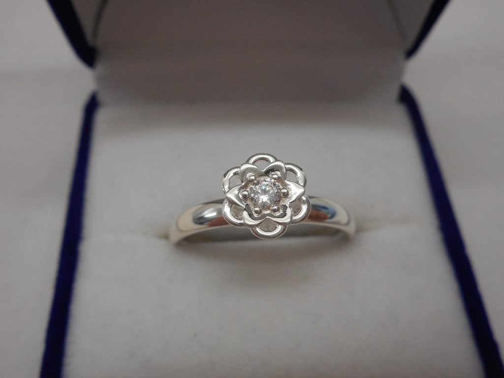 Zilveren stapelring met steentje ringmaat 17,5 nr.2094, Verzenden, Zo goed als nieuw, 17 tot 18, Dame