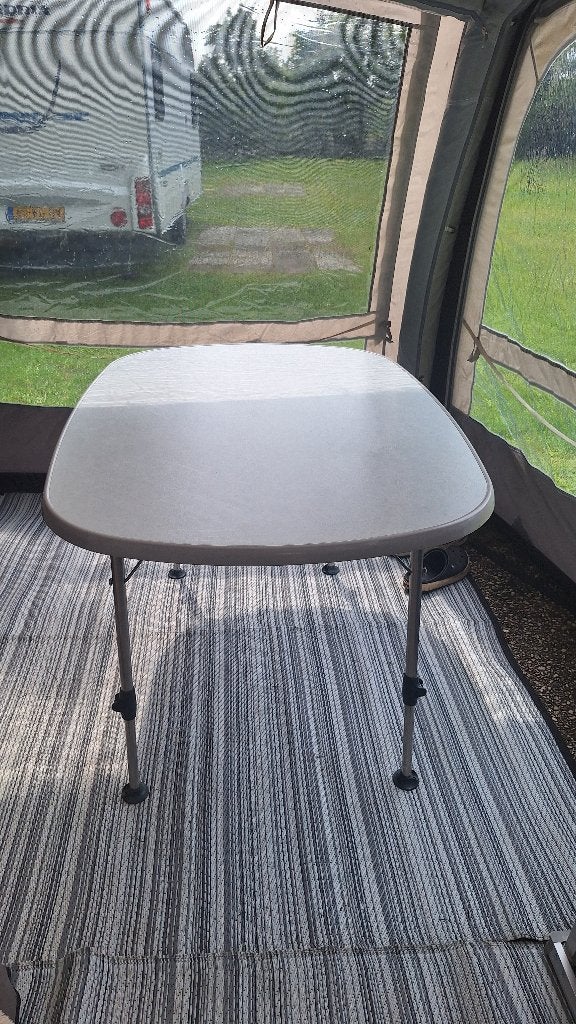 Campingtafel 130x90 cm verstelbare poten, Ophalen, Gebruikt, Campingtafel