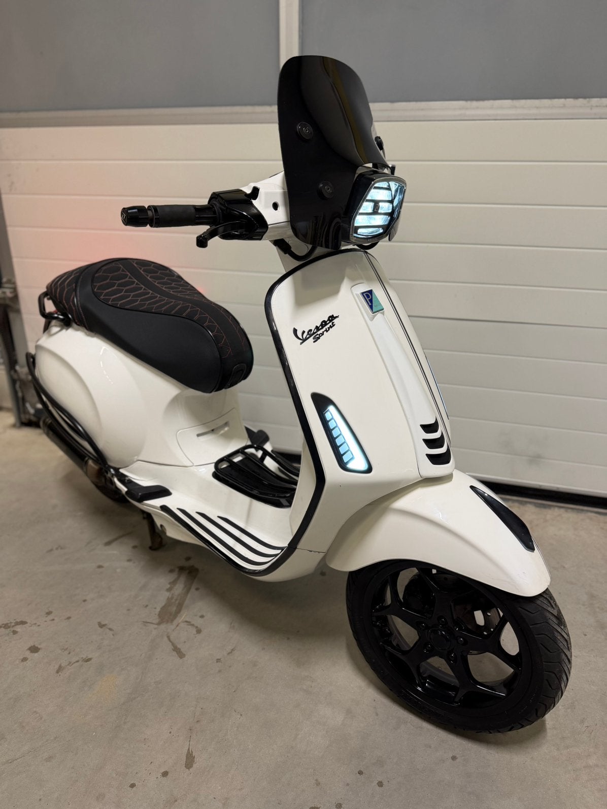 Vespa sprint 80cc (iget), Fietsen en Brommers, Ophalen of Verzenden, Zo goed als nieuw, Benzine