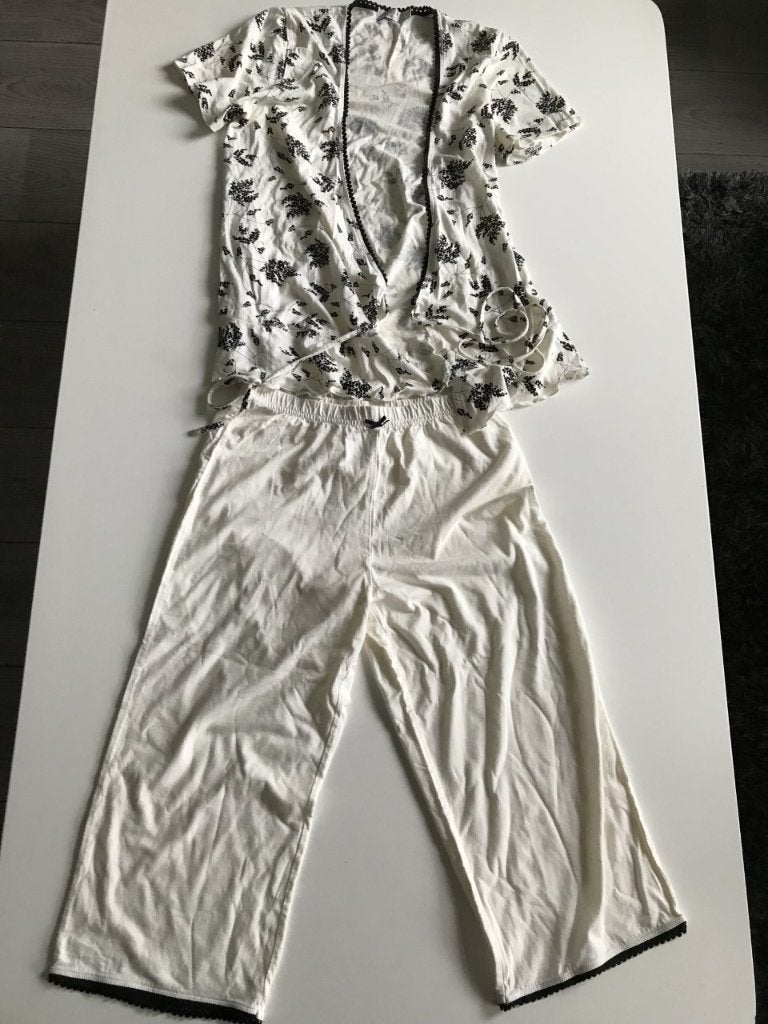 Pyjama korte mouw shirt en driekwart broek zwart/wit Cyell, Cyell, Ophalen of Verzenden, Zo goed als nieuw, Maat 36 (S)