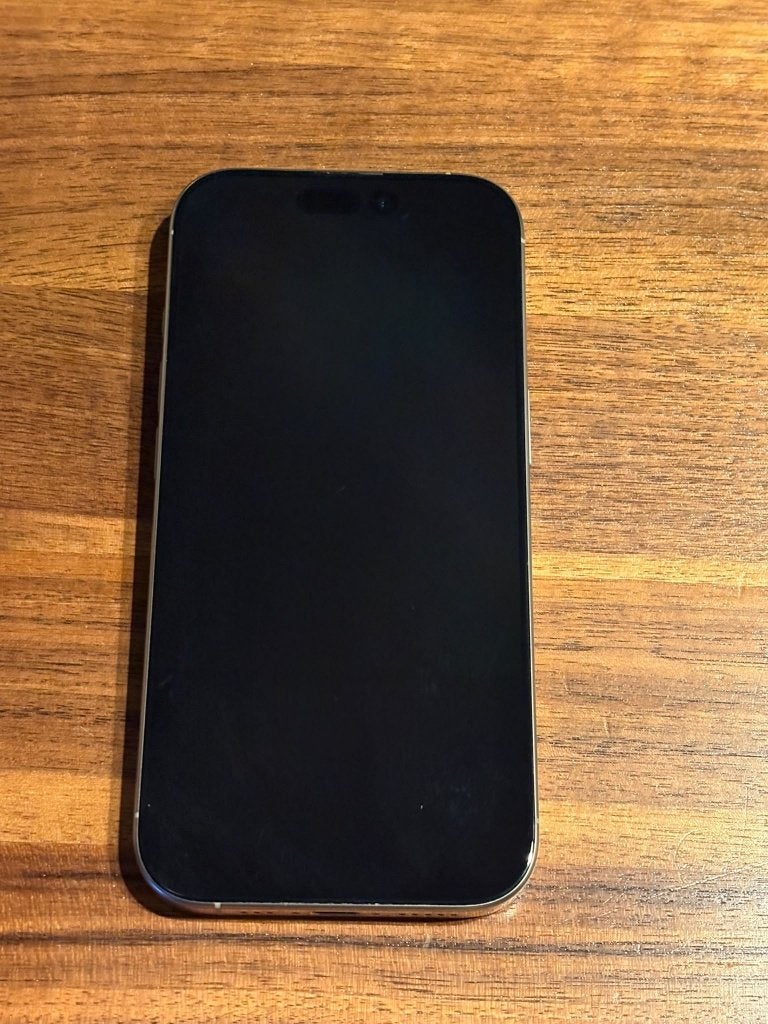 Foto 2 van Iphone 16 Pro 128 gb  zo goed als nieuw