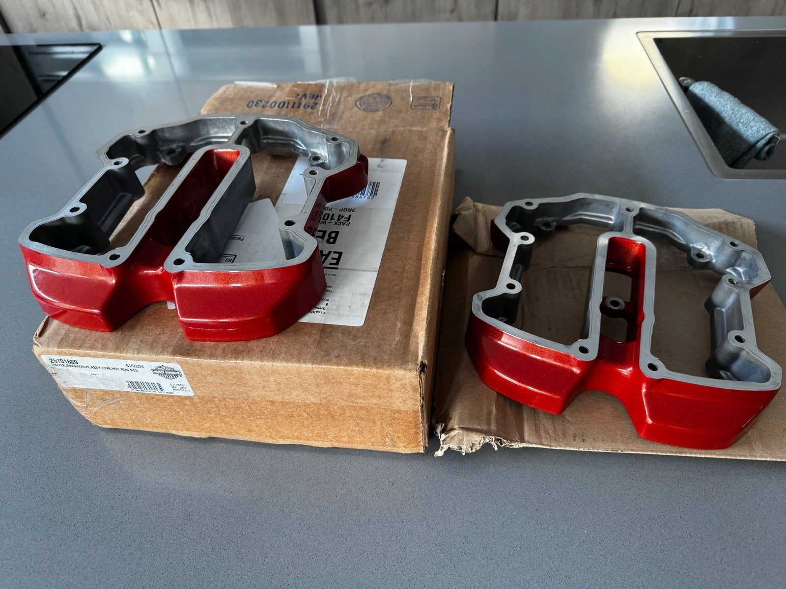 Harley Davidson Milwaukee 8 Onderste Kleppendeksel Rood, Ophalen of Verzenden, Gebruikt