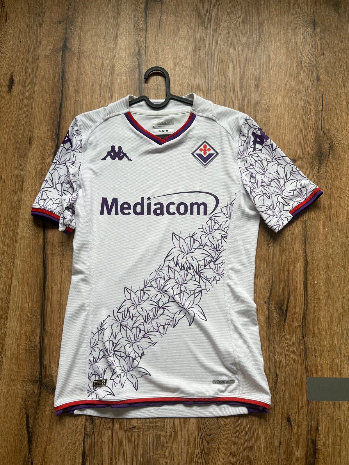 Fiorentina uitshirt 23/24, Ophalen of Verzenden, Zo goed als nieuw, Shirt