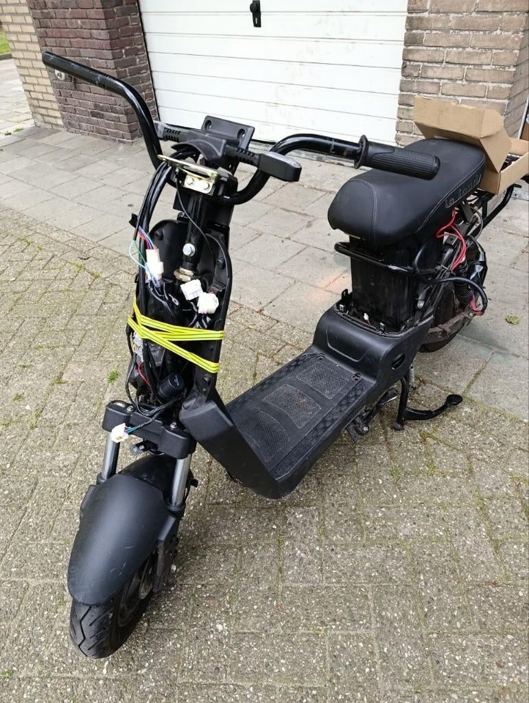 Elektrische scooter, Ophalen, Gebruikt, La Sauris, Maximaal 45 km/u