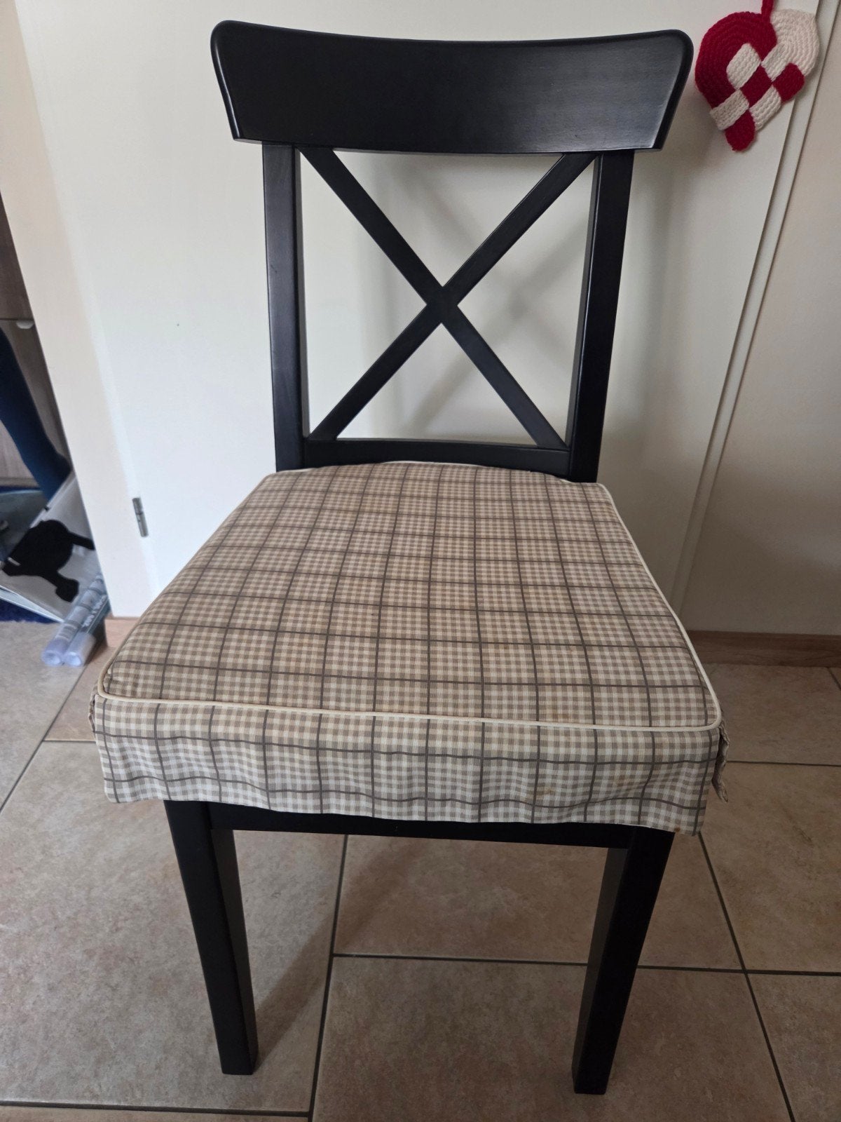 2 ROSENTORP ikea stoelen incl kussentjes, Ophalen, Twee, Bruin, Zo goed als nieuw