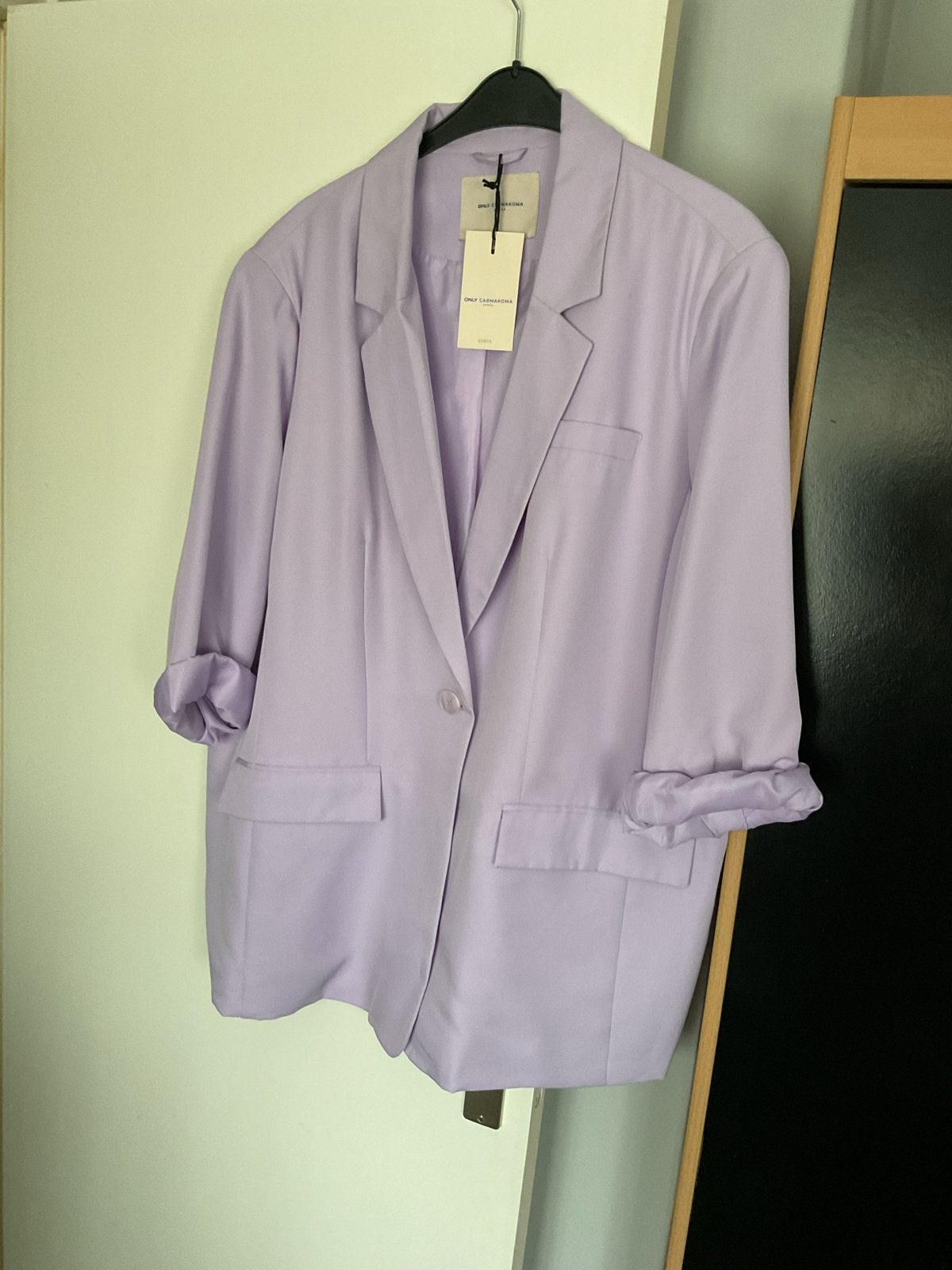 Nieuwe lila blazer van Only Carmakoma - Maat EU 52, Ophalen of Verzenden, Nieuw, Paars, Jasje of Colbert