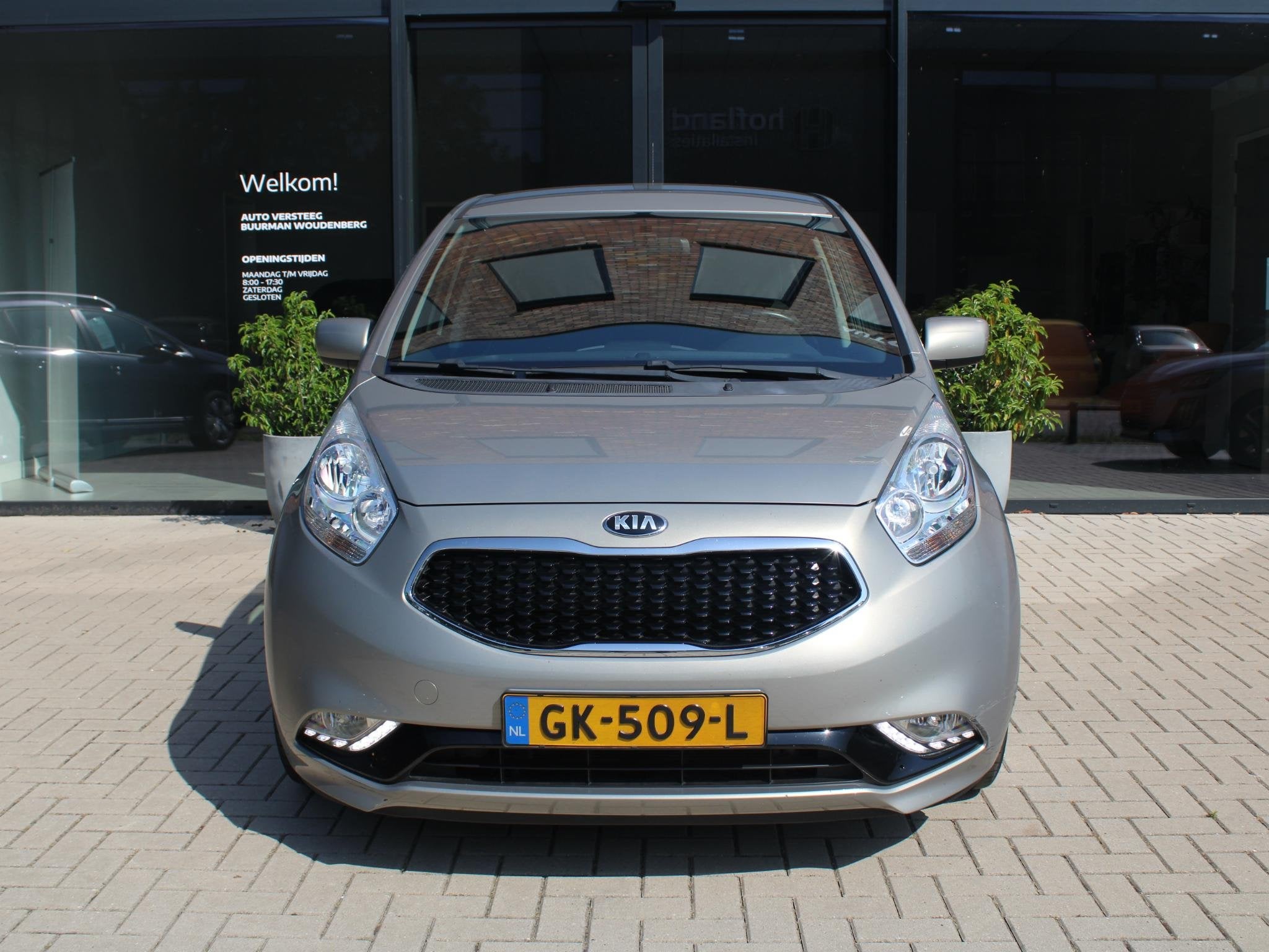 Kia Venga 1.6 CVVT DynamicLine Automaat, Trekhaak en Camera, Auto's, Gebruikt, 4 cilinders, 1197 kg, Origineel Nederlands