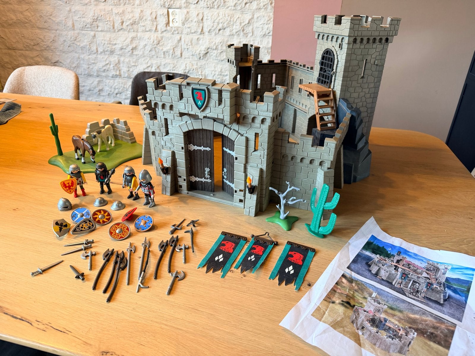 Groot ridderkasteel met ridders en accessoires, Ophalen of Verzenden, Gebruikt, Jongen of Meisje