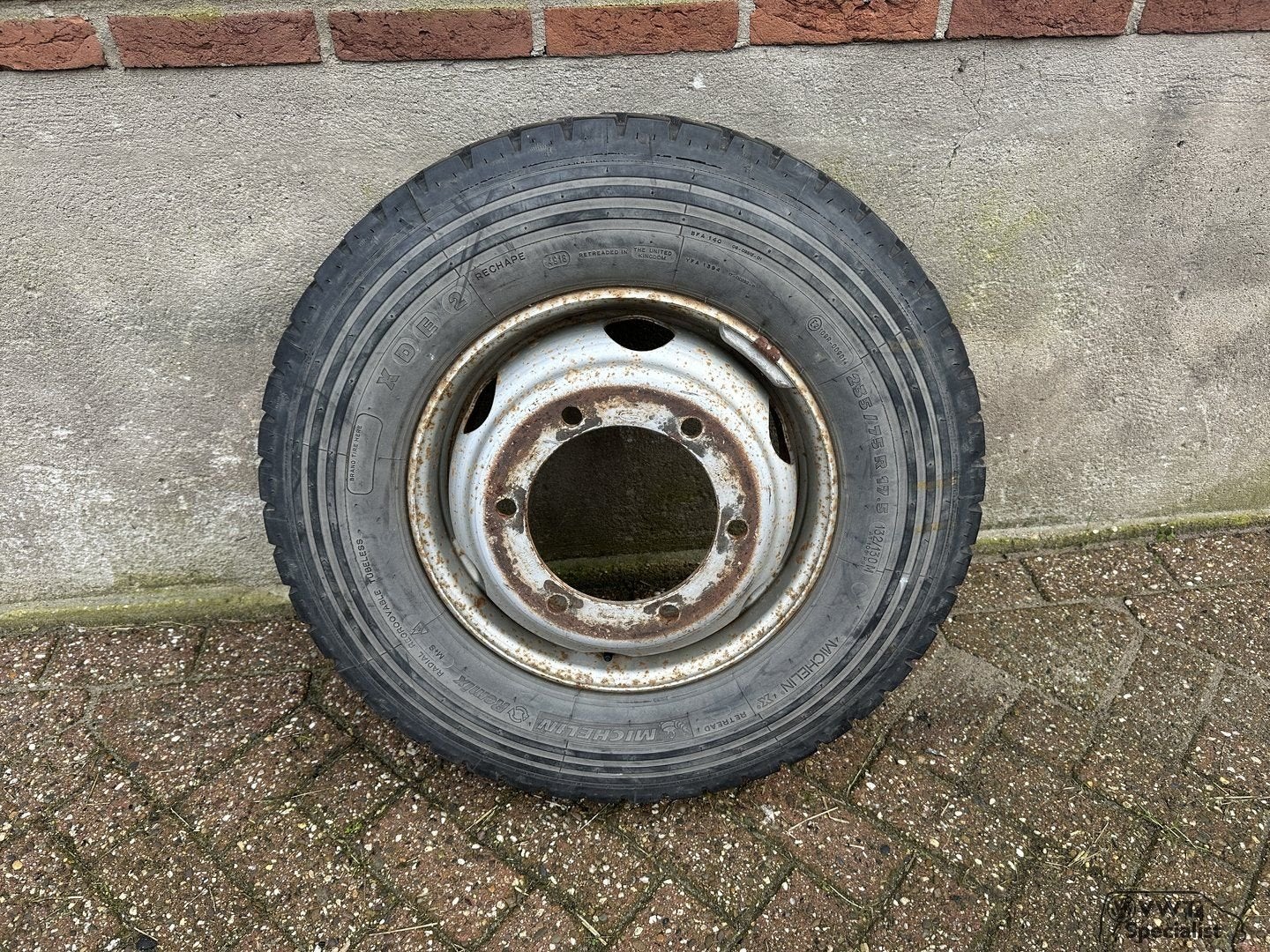 Mercedes Atego 2018 Reservewiel reserve wiel Michelin 235/75, Gebruikt, -, Vrachtwagen, -