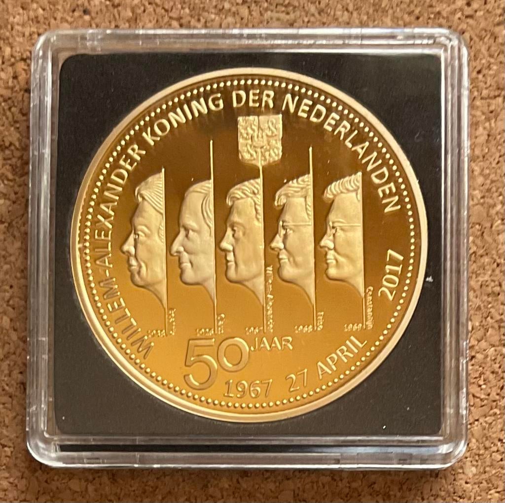 Penning - Willem Alexander - Koninklijk GEZIN 50 Jaar., Postzegels en Munten, Ophalen of Verzenden, Overige materialen, Nederland