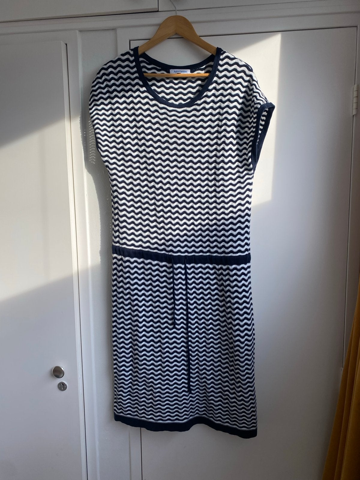 Anytime jurk met zigzagpatroon, maat L, Kleding | Dames, Jurken, Blauw, Maat 42/44 (L), Ophalen of Verzenden, Zo goed als nieuw