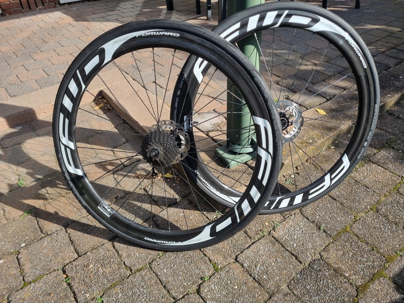 FFWD F4R Carbon Wielset - nw buitenbanden Schwalbe 700x280, Racefiets, Carbon, Ophalen, Wiel