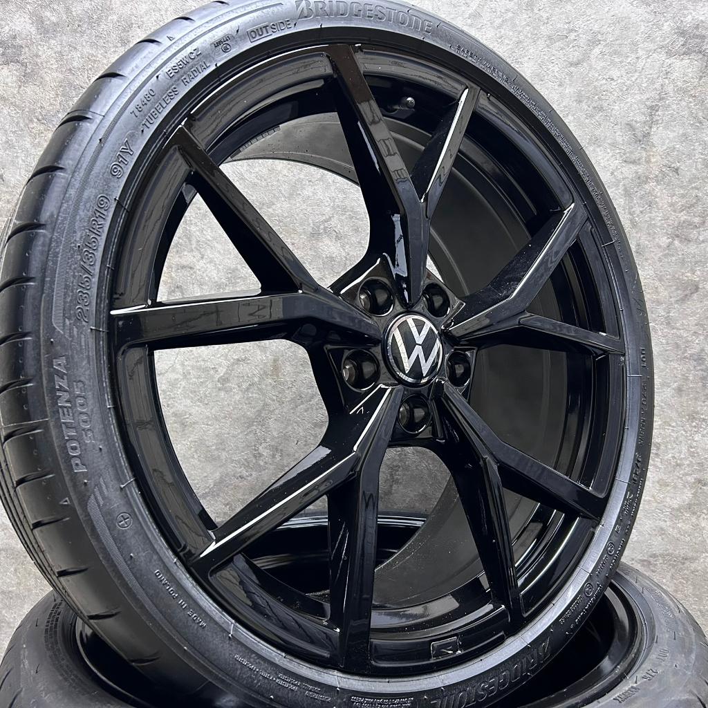 19 inch originele Estoril GTI velgen + zomerbanden VW Golf 8, 19 inch, Banden en Velgen, Nieuw, Ophalen of Verzenden